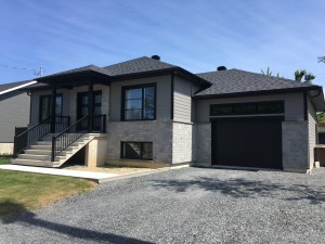 Maison neuve modern/rustique - Finition extérieur - Drummondville